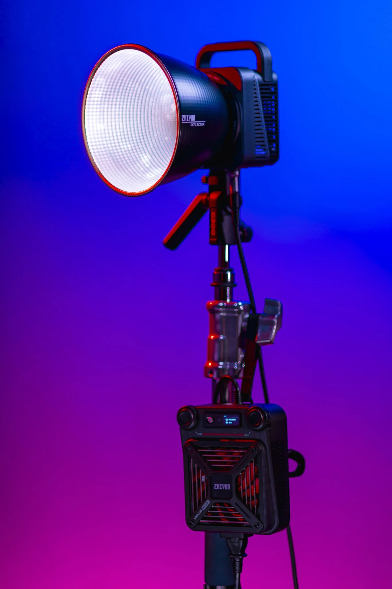 Review: What makes the new ZHIYUN Molus G300 unique? — Jake Hicks